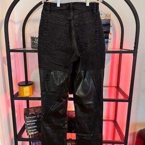 Abercrombie Curve Love - black with leather details